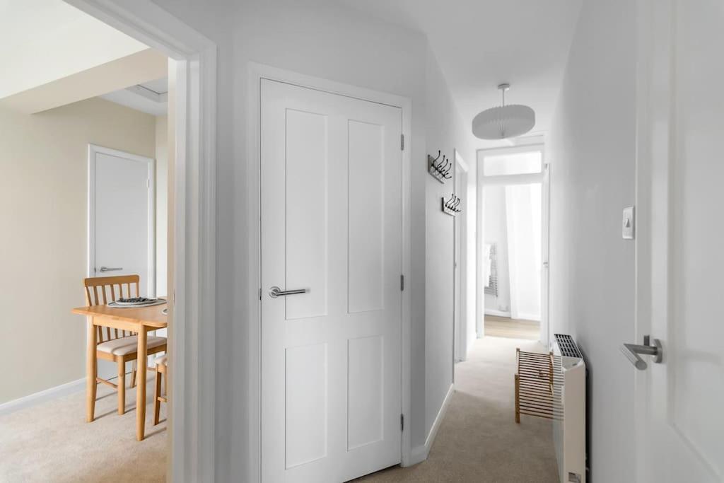 1-Bed Seaside Apartment With Parking Cromer Exteriér fotografie