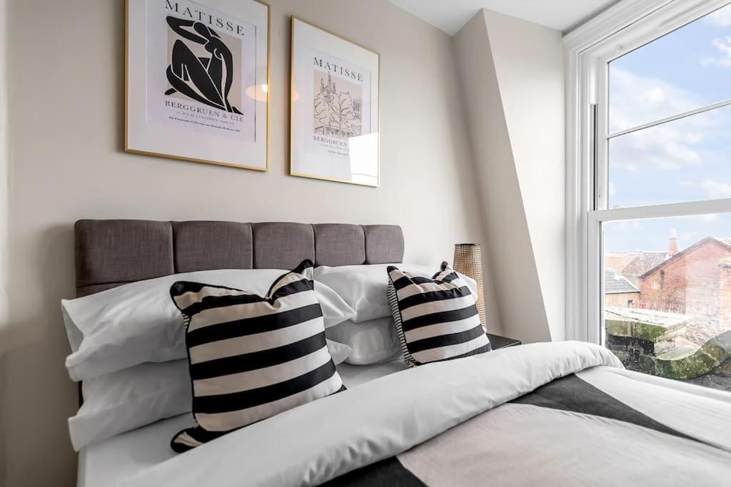 1-Bed Seaside Apartment With Parking Cromer Exteriér fotografie